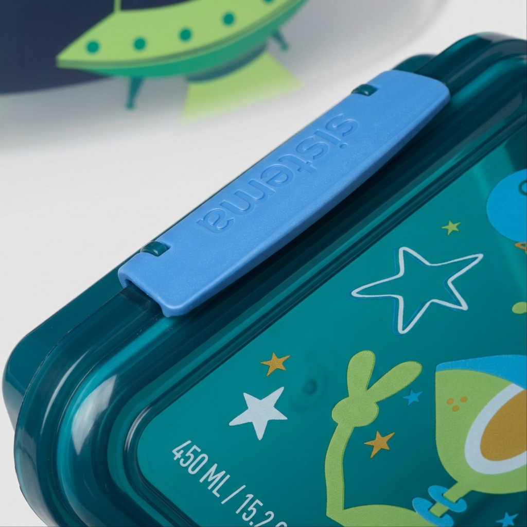A macro high-resolution close-up inspection shot of the blue latch and embossed lettering on the food container.